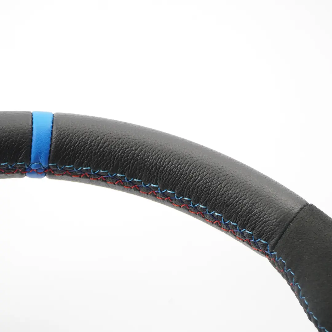 BMW X3 F25 NOUVEAU Volant Sport Noir Cuir Alcantara Palettes changement vitesse - SKU 6879926-1 - Numéro de pièce 6879926