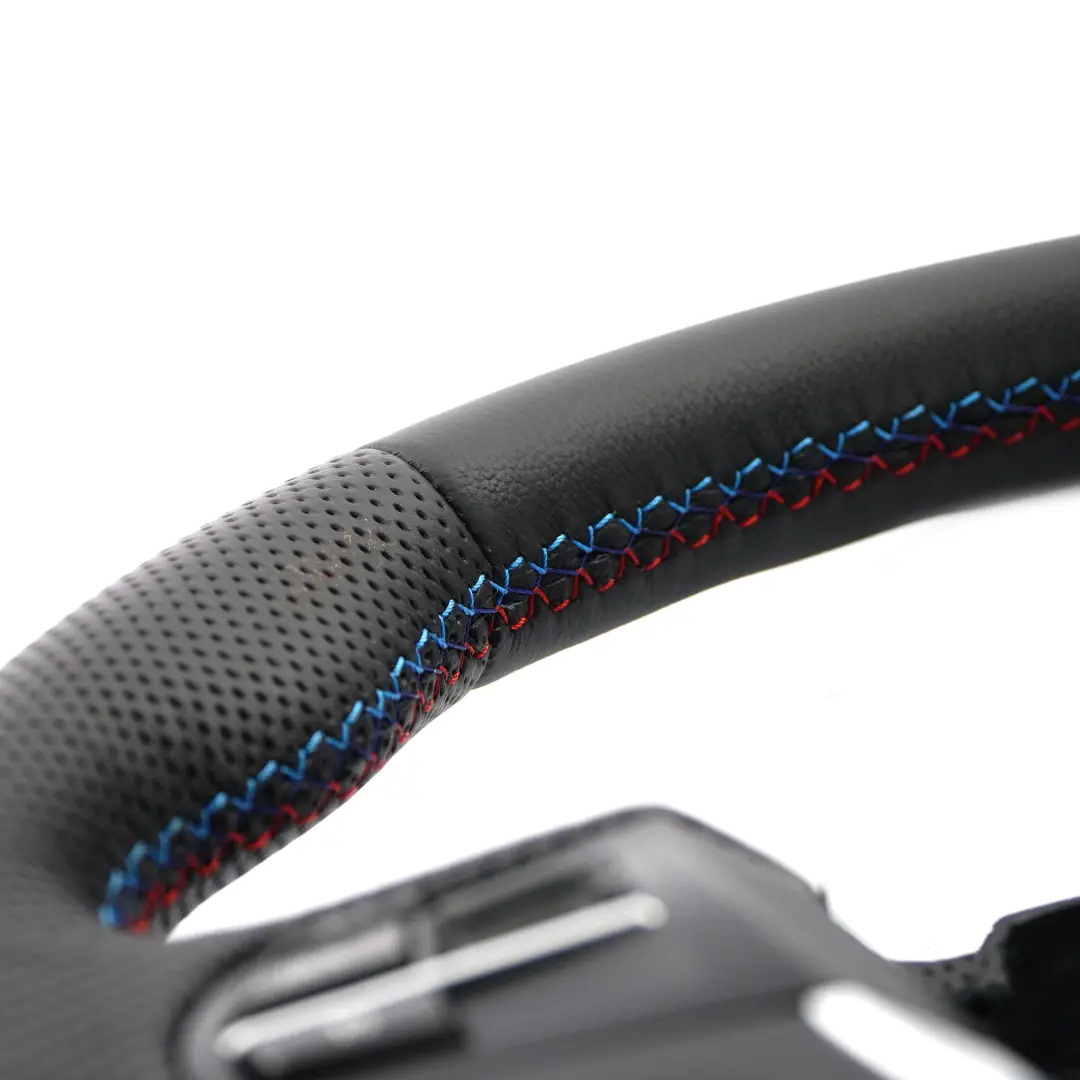 NOUVEAU Volant Sport cuir noir avec palettes changement vitesse pour BMW X3 F25 à propos du numéro de pièce 6879926 BMW X3 F25 NOUVEAU Volant Sport cuir noir avec palettes changement vitesse - SKU 6879926-2 - Numéro de pièce 6879926