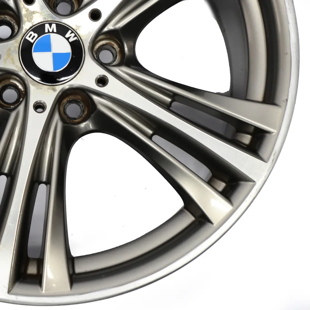 Ferric Grey Cerchio in lega 19" 8,5J ET:47 Star Spoke 407 per BMW F30 F31 con numero di parte 6883015 BMW F30 F31 Ferric Grey Cerchio in lega 19" 8,5J ET:47 Star Spoke 407 - SKU 6883015-1 - Numero di parte 6883015