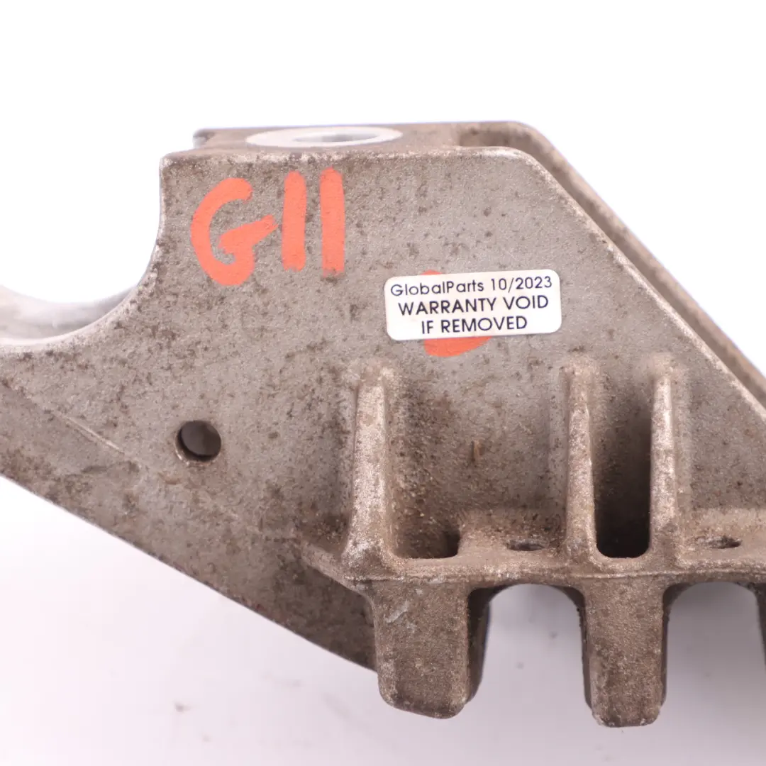 Stabilizer Bracket BMW G11 G30 xDrive Front Anti Roll Mount Right O/S to with Part number 6884012 Stabilizer Bracket BMW G11 G30 xDrive Front Anti Roll Mount Right O/S - SKU 6884012 - Part number 6884012