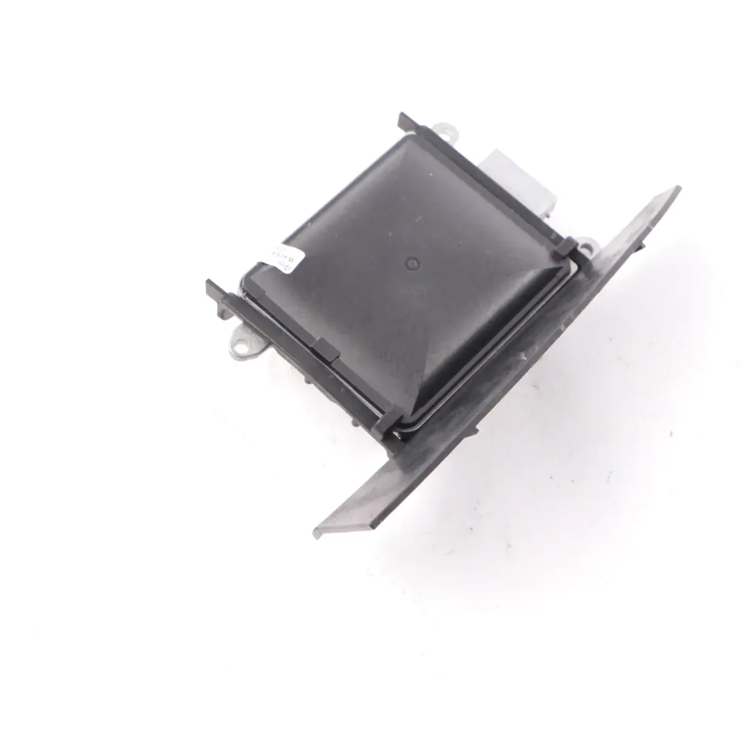 Sensor BMW F82 F80 F34 Lane Change Warning Module Master Rear Right O/S to with Part number 6884287 Sensor BMW F82 F80 F34 Lane Change Warning Module Master Rear Right O/S - SKU 6884287 - Part number 6884287
