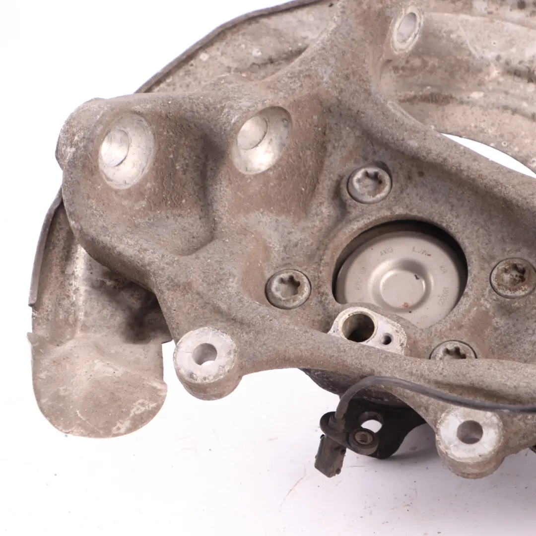 BMW G30 Wheel Carrier Front Right O/S Suspension Leg Brake Wheel Hub - SKU 6884384 - Part number 6884384