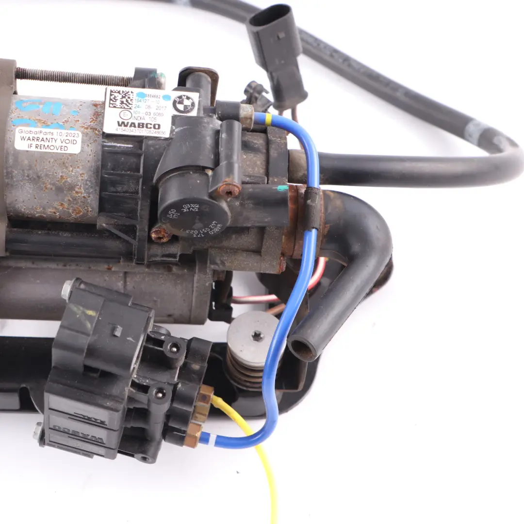 Suspension Supply Compressor Pump Regulator Unit Wabco to BMW G11 G12 Air with Part number 6884682 BMW G11 G12 Air Suspension Supply Compressor Pump Regulator Unit Wabco - SKU 6884682 - Part number 6884682