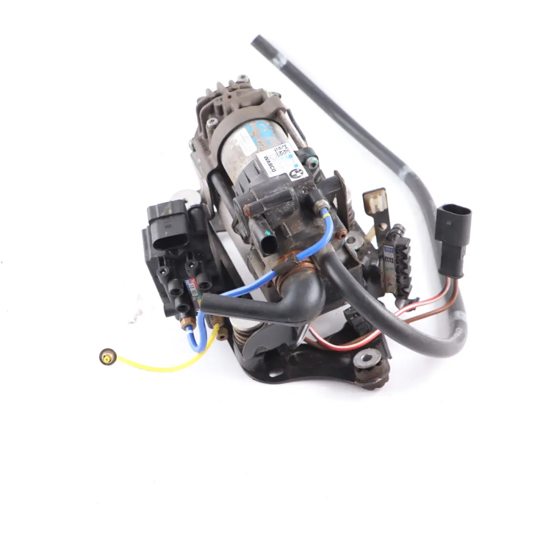 Suspension Supply Compressor Pump Regulator Unit Wabco to BMW G11 G12 Air with Part number 6884682 BMW G11 G12 Air Suspension Supply Compressor Pump Regulator Unit Wabco - SKU 6884682 - Part number 6884682