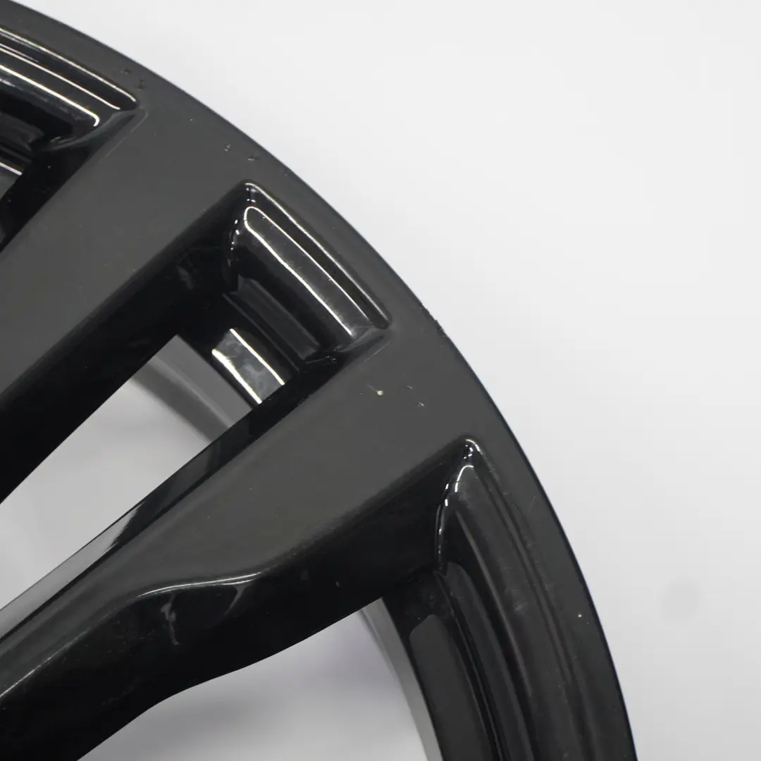 Cerchio lega anteriore nero 20" Doppie razze ET:33 5,5J per BMW i3 I01 LCI con numero di parte 6888010 BMW i3 I01 LCI Cerchio lega anteriore nero 20" Doppie razze ET:33 5,5J - SKU 6888010-2 - Numero di parte 6888010