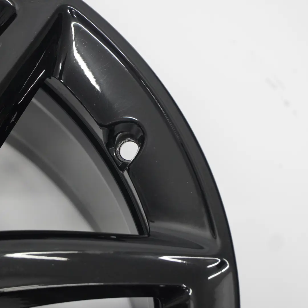 Jante noire en alliage 18" JCW Grip Spoke 815 ET:51 7,5J pour Mini F60 à propos du numéro de pièce 6888851 Mini F60 Jante noire en alliage 18" JCW Grip Spoke 815 ET:51 7,5J - SKU 6888851-1 - Numéro de pièce 6888851