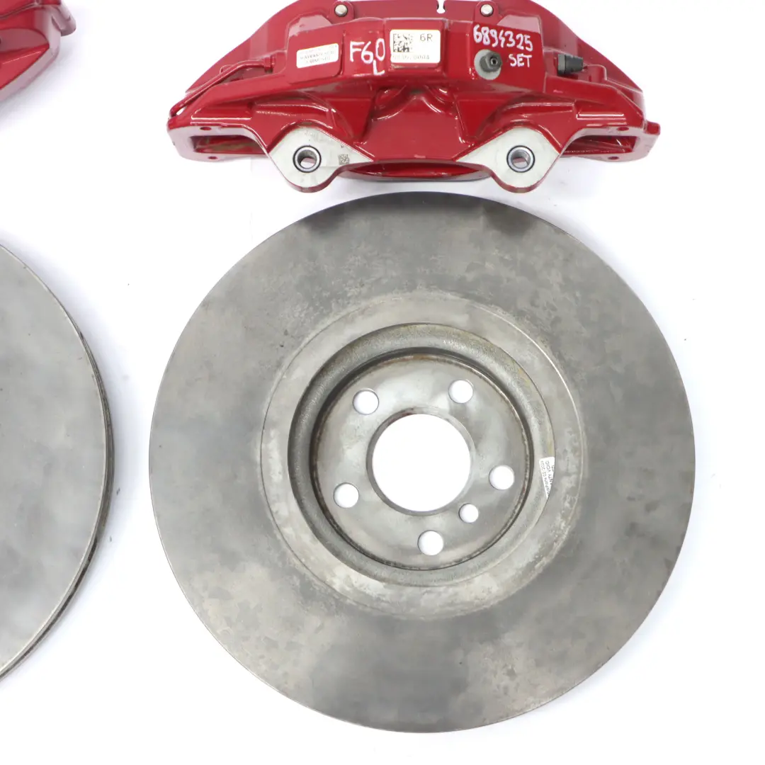 Set pinze freni Brembo ruota anteriore per Mini F54 F60 JCW John Cooper Works con numero di parte 6894325 Mini F54 F60 JCW John Cooper Works Set pinze freni Brembo ruota anteriore - SKU 6894325/326 - Numero di parte 6894325