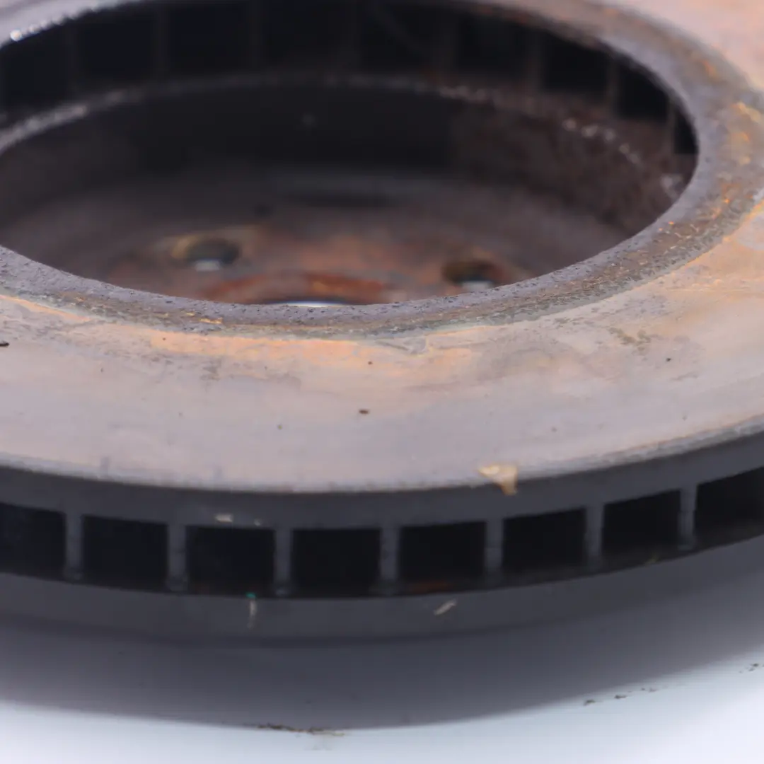 Disque de frein avant gauche droite Disque frein ventilé 374x36 pour BMW F13 à propos du numéro de pièce 6894383 BMW F13 Disque de frein avant gauche droite Disque frein ventilé 374x36 - SKU 6894383 - Numéro de pièce 6894383