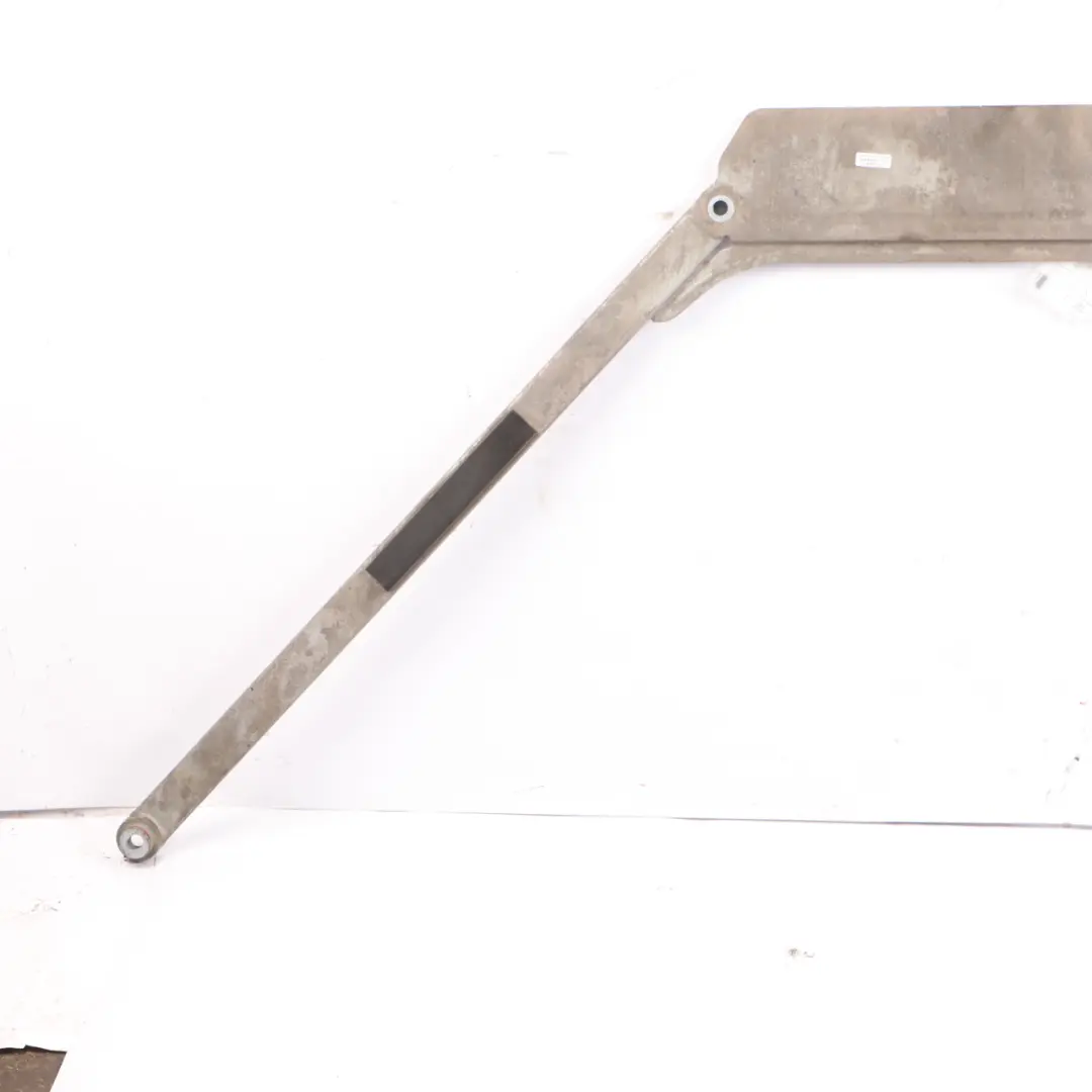 Wspornik Belka Zawieszenia Tył Tylna 7453800 do BMW G11 G12 o numerze 6895089 BMW G11 G12 Wspornik Belka Zawieszenia Tył Tylna 7453800 - SKU 6895089 - Numer Części 6895089