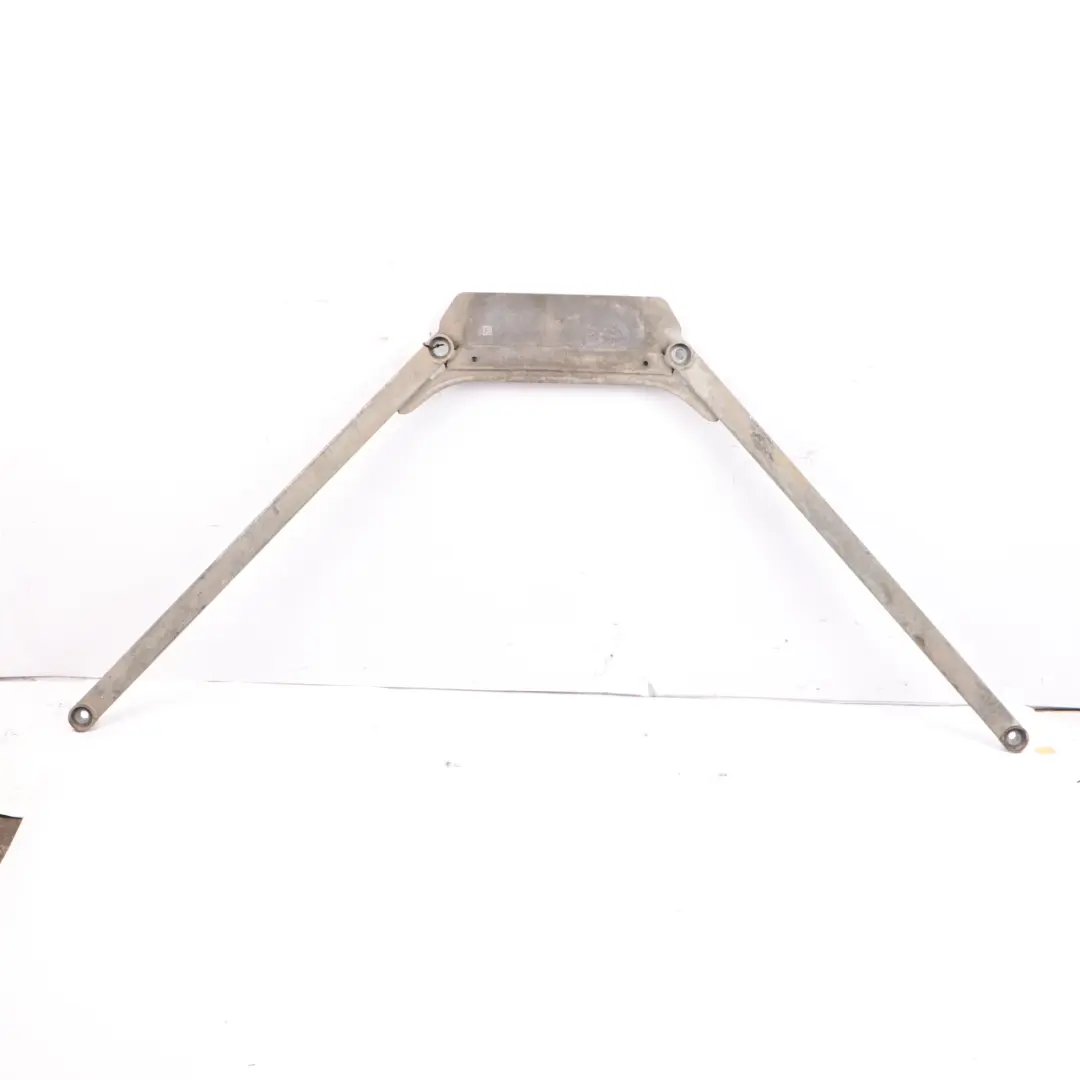 Wspornik Belka Zawieszenia Tył Tylna 7453800 do BMW G11 G12 o numerze 6895089 BMW G11 G12 Wspornik Belka Zawieszenia Tył Tylna 7453800 - SKU 6895089 - Numer Części 6895089