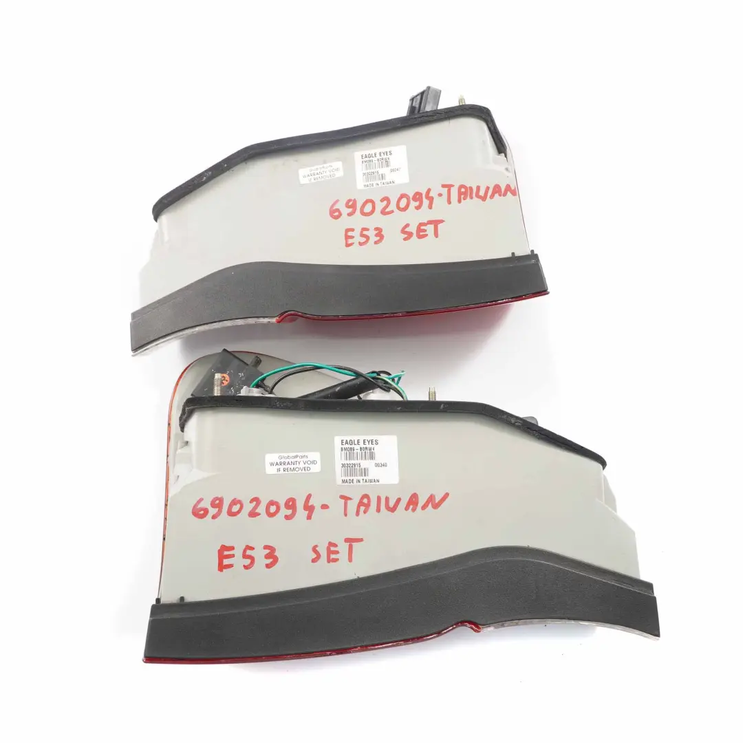 Fanali Posteriori Set Luce Pannello Laterale Sinistra Destra TAIWAN per BMW X5 E53 con numero di parte 6902094 BMW X5 E53 Fanali Posteriori Set Luce Pannello Laterale Sinistra Destra TAIWAN - SKU 6902094-TAIWAN - Numero di parte 6902094
