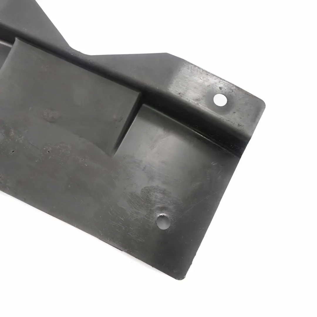 Tapa Trasera Para Guia De Cable 6113 para BMW E53 con número de pieza 6903198 BMW E53 Tapa Trasera Para Guia De Cable 6113 - SKU 6903198 - Número de pieza 6903198