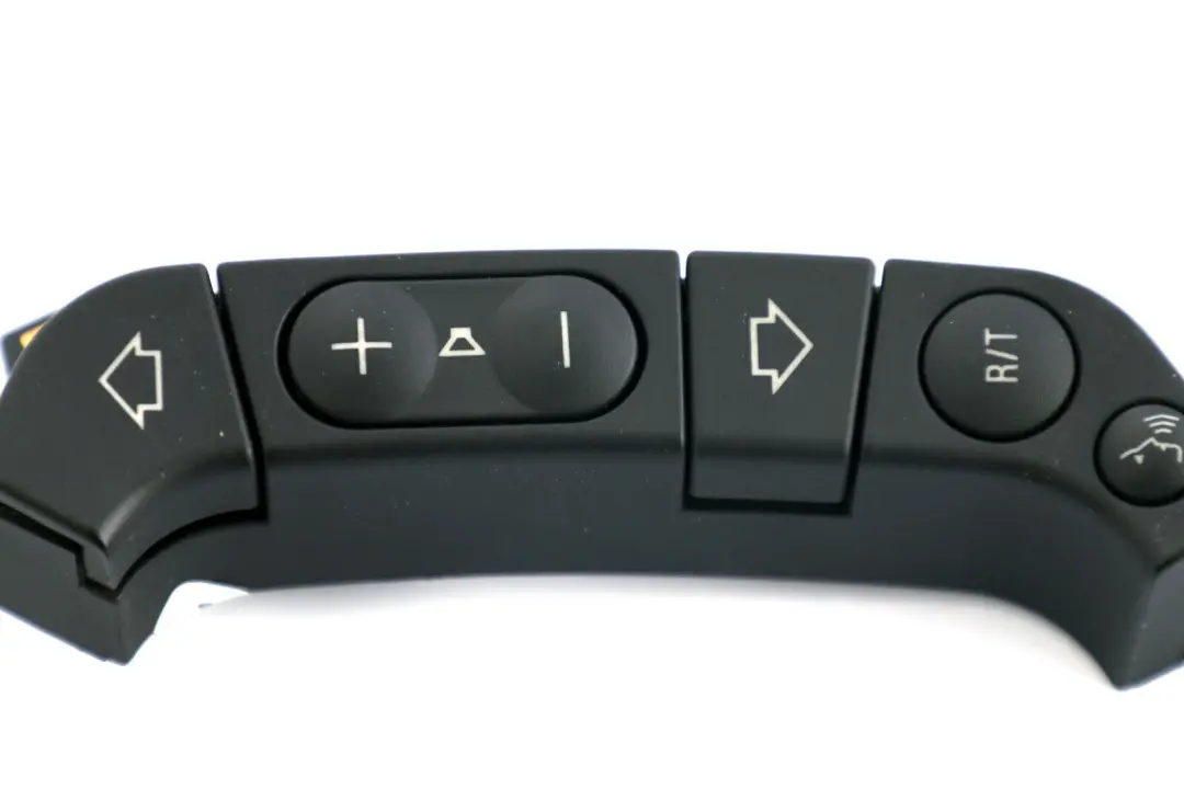 Radio Volumen Control Tel?fono Interruptor para BMW X3 E39 E53 E83 Volante con número de pieza 6903396 BMW X3 E39 E53 E83 Volante Radio Volumen Control Tel?fono Interruptor - SKU 6903396 - Número de pieza 6903396