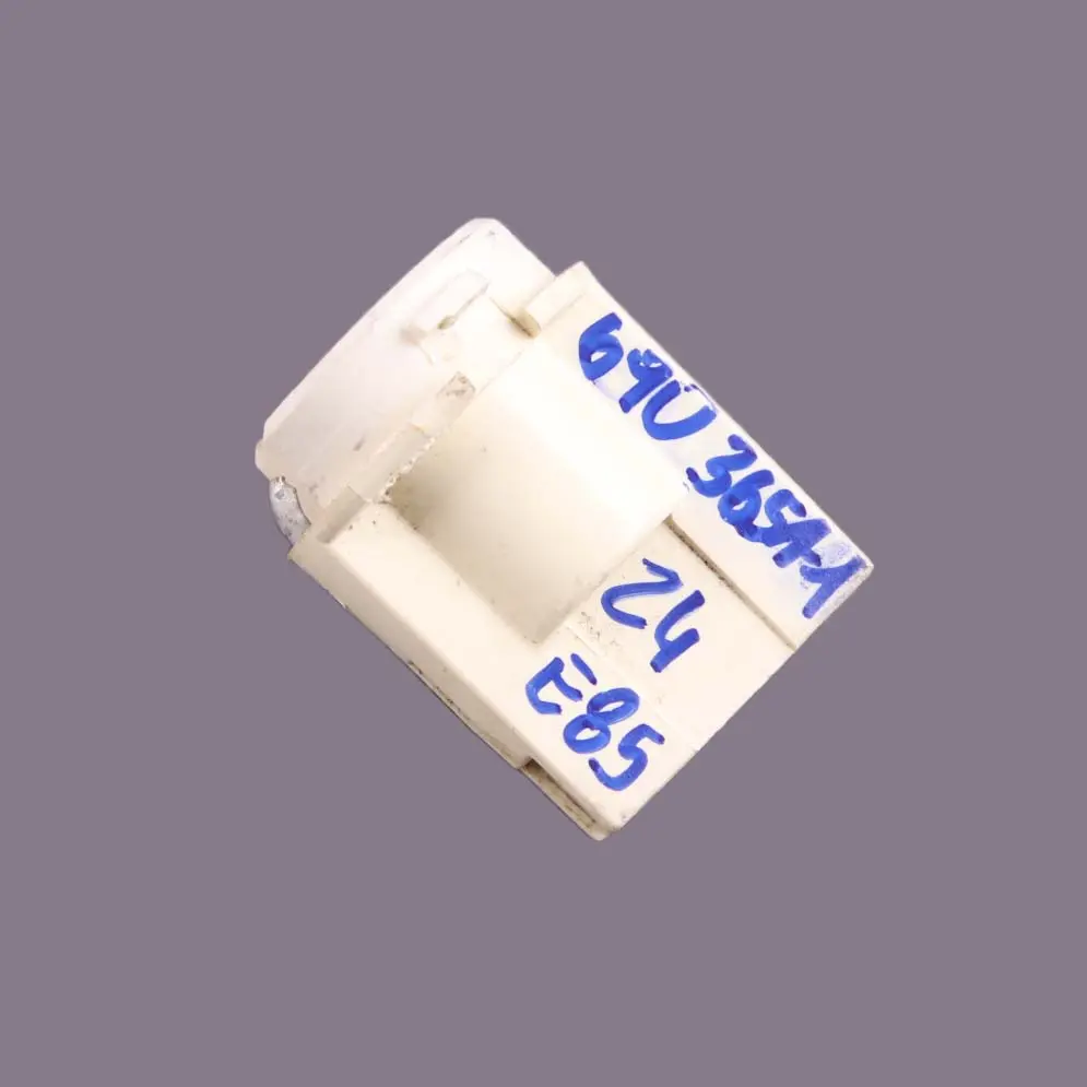 Light Bulb Socket Lamp Holder to BMW Z4 Series E85 E86 1 Rear with Part number 6903651 BMW Z4 Series E85 E86 1 Rear Light Bulb Socket Lamp Holder - SKU 6903651-1 - Part number 6903651