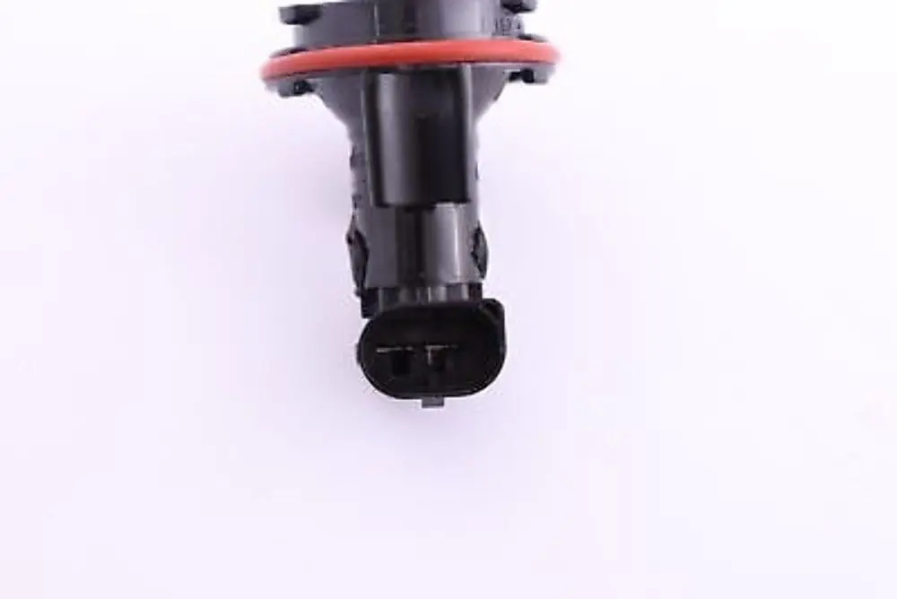 Headlight Parking Light Bulb Socket to BMW E63 E64 E87 Xenon with Part number 6904048 BMW E63 E64 E87 Xenon Headlight Parking Light Bulb Socket - SKU 6904048 - Part number 6904048
