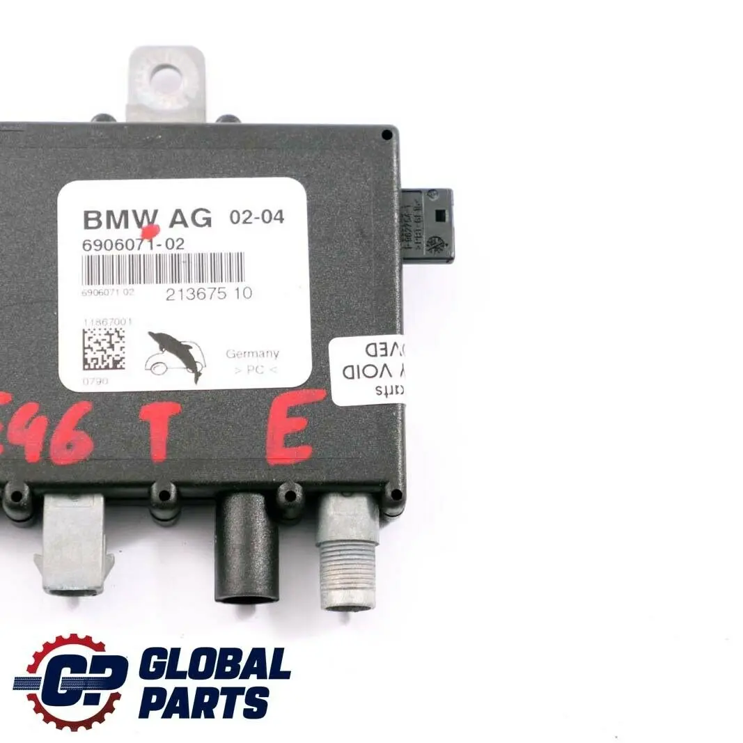 Amplificatore Seitenscheibenantenne per BMW E46 Touring con numero di parte 6906071 BMW E46 Touring Amplificatore Seitenscheibenantenne - SKU 6906071 - Numero di parte 6906071