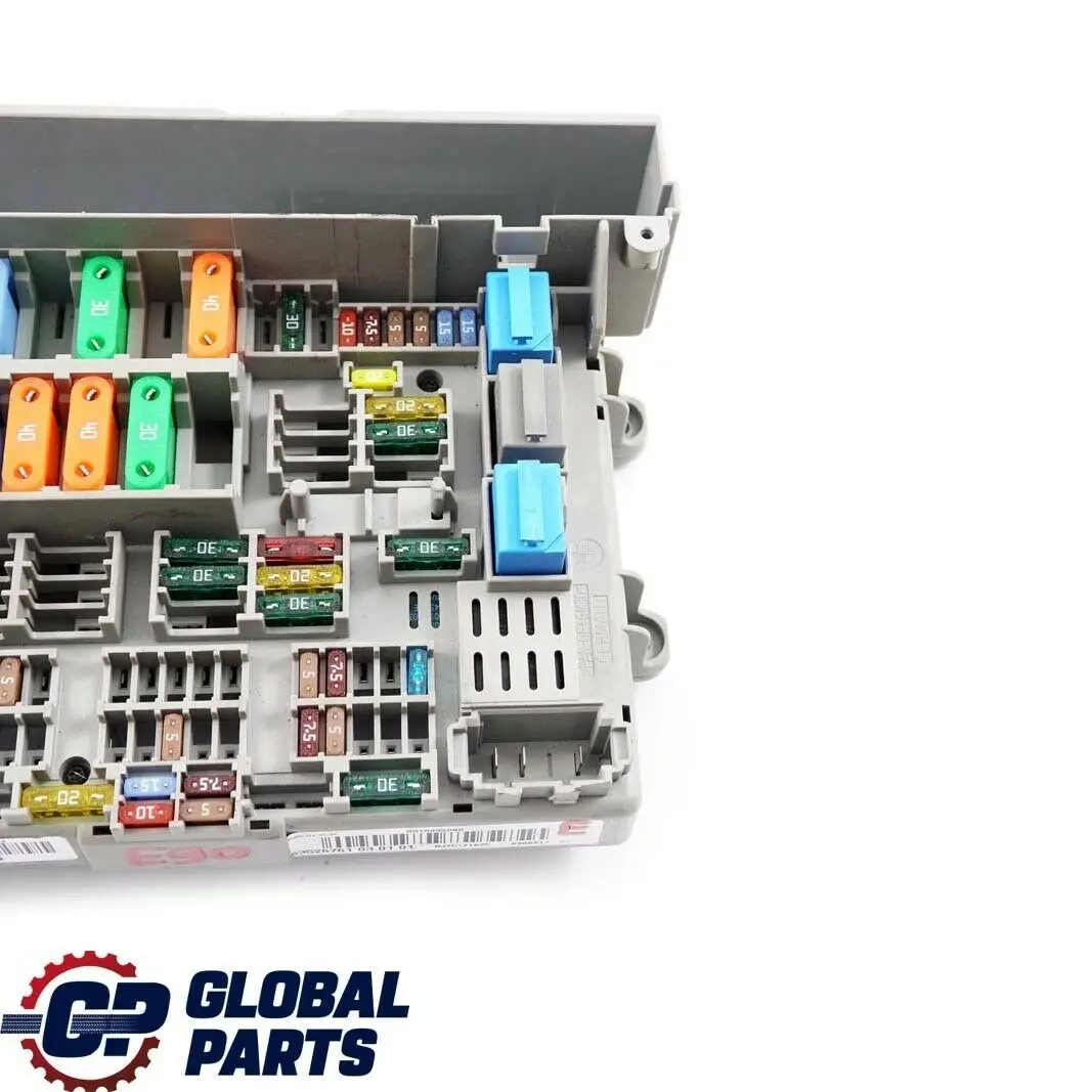 Distributore di Corrente Frontale 6978273 per BMW E87 E90 E91 con numero di parte 6906613 BMW E87 E90 E91 Distributore di Corrente Frontale 6978273 - SKU 6906613 - Numero di parte 6906613