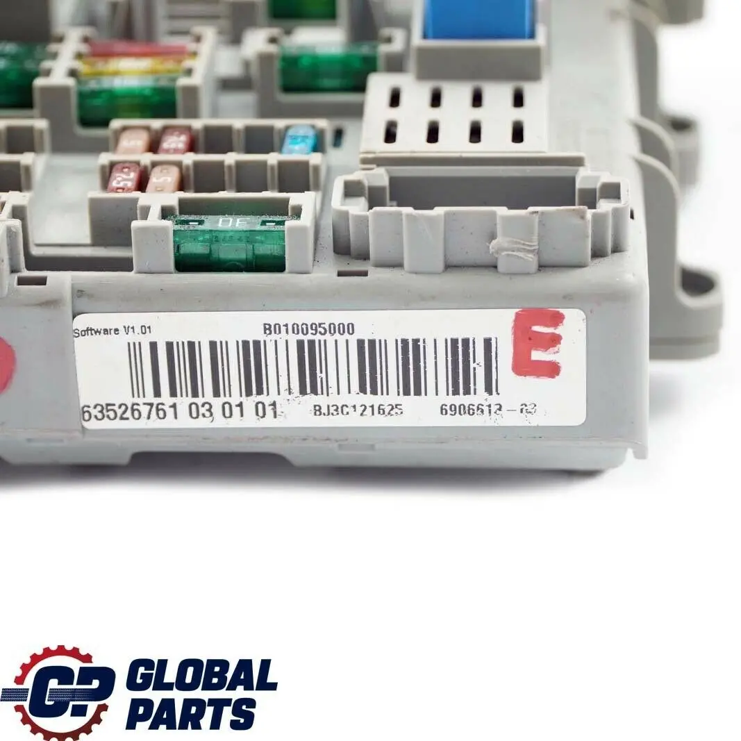 Distributeurs de Courant Avant 6978273 pour BMW E87 E90 E91 à propos du numéro de pièce 6906613 BMW E87 E90 E91 Distributeurs de Courant Avant 6978273 - SKU 6906613 - Numéro de pièce 6906613