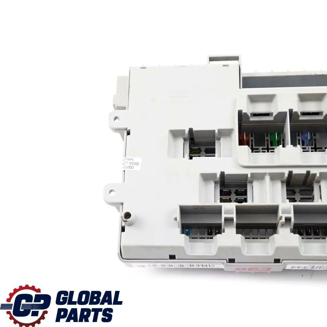 Distribution Fuse Box Front to BMW E87 E90 E91 Power with Part number 6906613 BMW E87 E90 E91 Power Distribution Fuse Box Front - SKU 6906613 - Part number 6906613