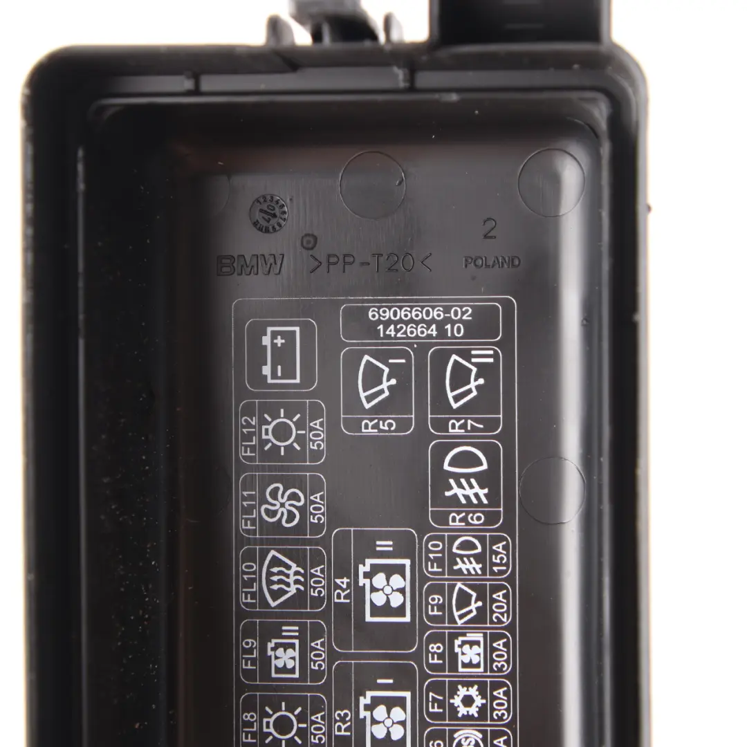 Boîte à fusibles de distribution d'énergie avant pour Mini One R50 R52 R53 à propos du numéro de pièce 6906614 Mini One R50 R52 R53 Boîte à fusibles de distribution d'énergie avant - SKU 6906614-1 - Numéro de pièce 6906614