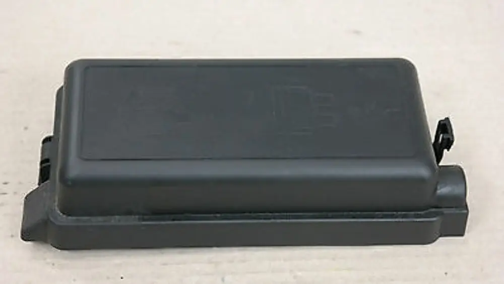 distribution fuse box cover to BMW Mini Cooper R56 Power with Part number 61146906628 BMW Mini Cooper R56 Power distribution fuse box cover - SKU 6906628 - Part number 61146906628