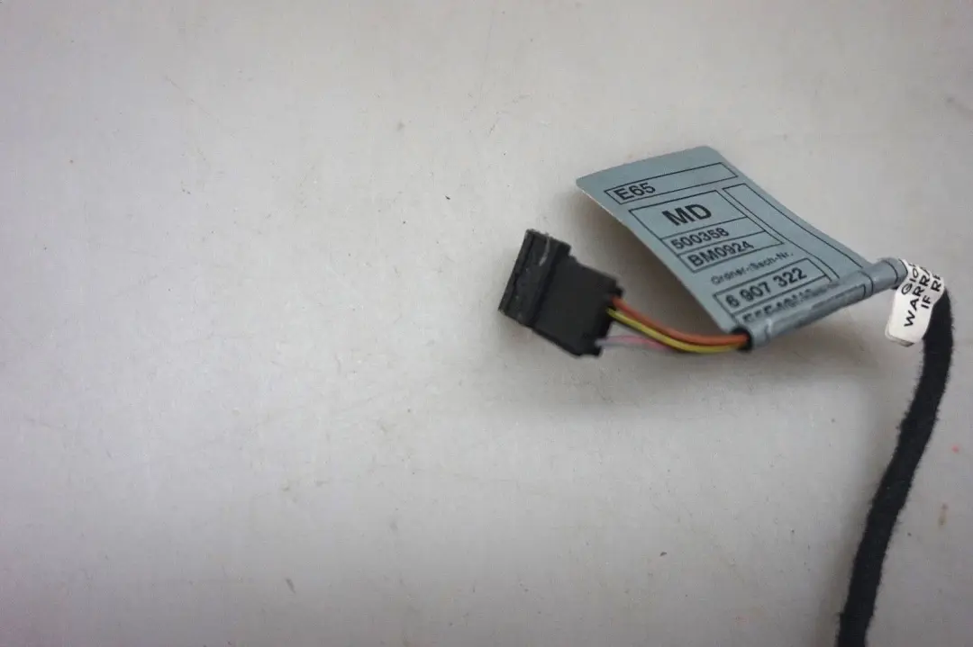 Kabelsatz Ablage Mittelarmlehne Vorne für BMW 7 er E65 E66 mit Teilenummer 6921309 BMW 7 er E65 E66 Kabelsatz Ablage Mittelarmlehne Vorne - SKU 6907322 - Teilenummer 6921309