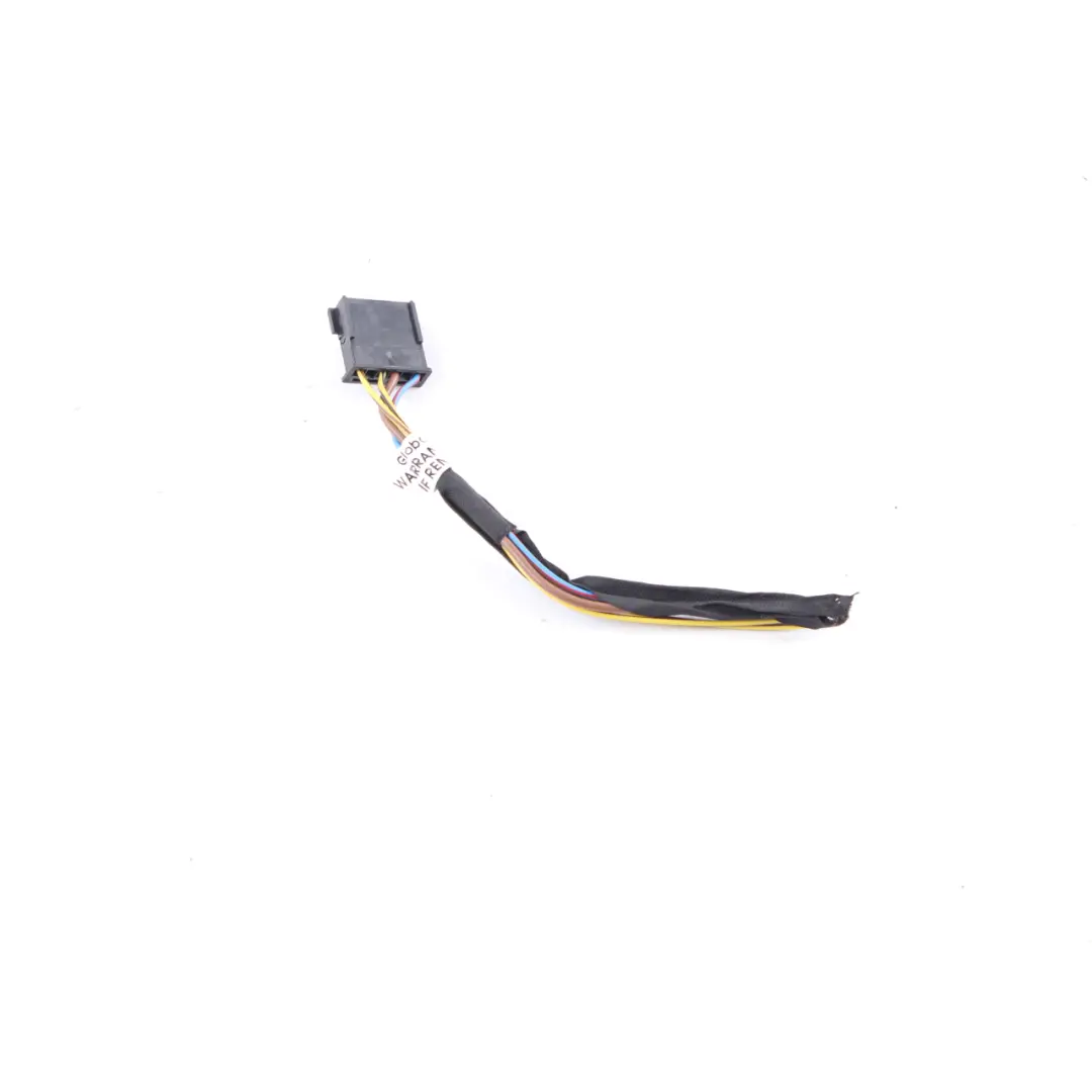 BMW F90 M5 Rücklicht in der Seitenwand links Stecker Buchse Verkabelung 6909052 - SKU 6909052-3 - Teilenummer 7376473