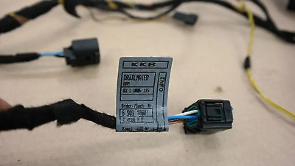 Cable harness door rear left wiring loom N/S 6909109 für BMW X5 Series E53 mit Teilenummer 6909108 BMW X5 Series E53 Cable harness door rear left wiring loom N/S 6909109 - SKU 6909108 - Teilenummer 6909108