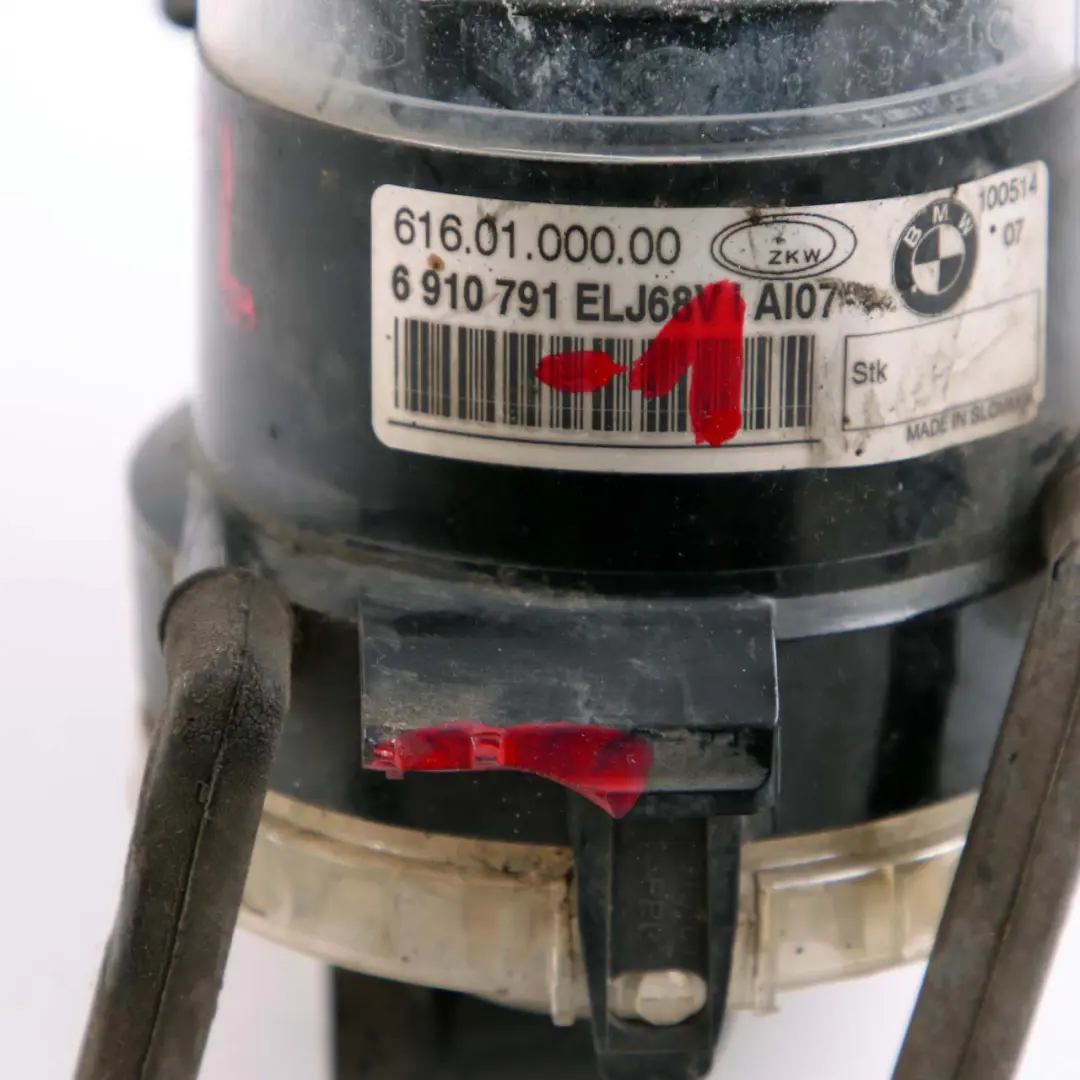 Fendinebbia Lampada Paraurti Anteriore Sinistra per BMW E60 E61 E90 E91 con numero di parte 6910791 BMW E60 E61 E90 E91 Fendinebbia Lampada Paraurti Anteriore Sinistra - SKU 6910791-1 - Numero di parte 6910791