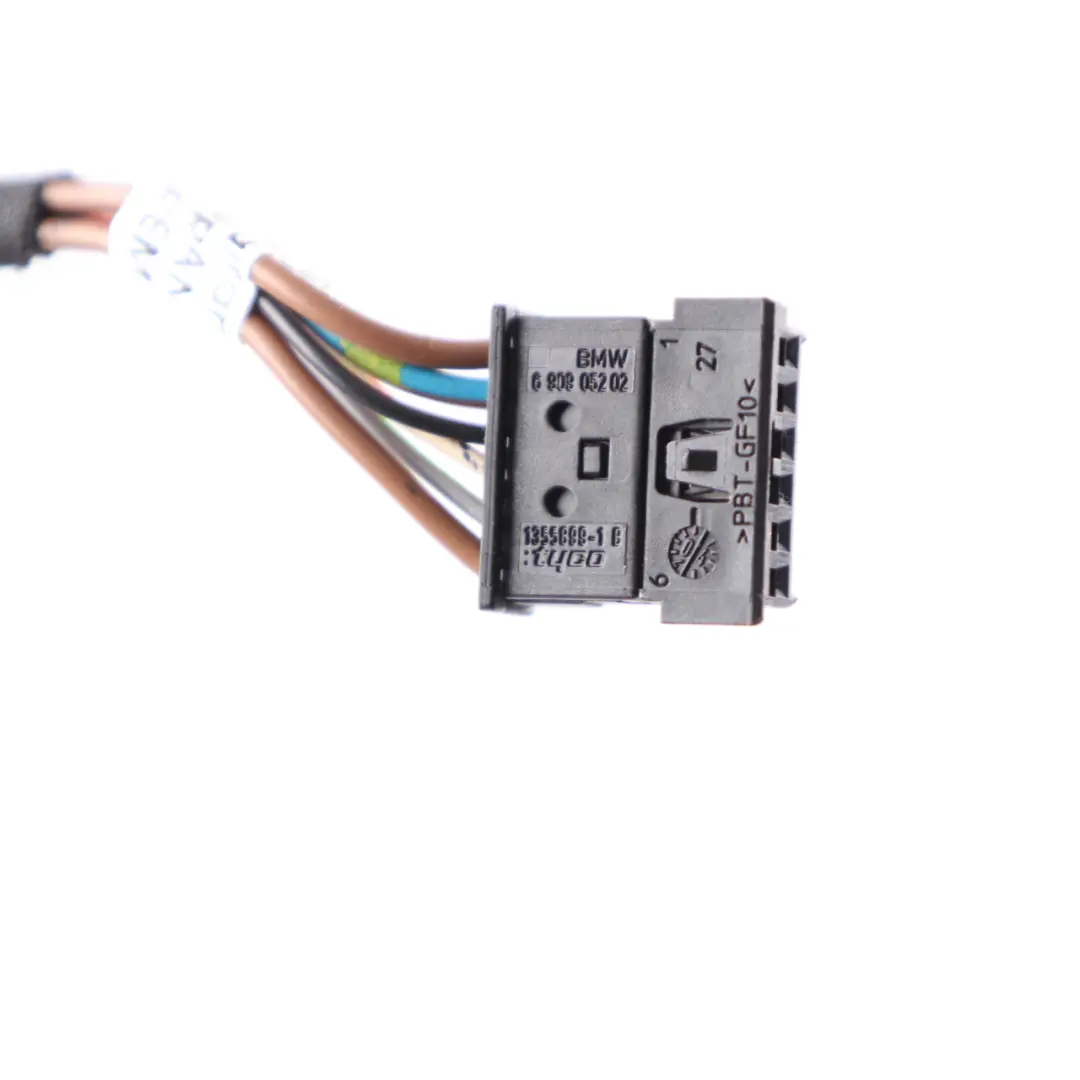 Presa Spina Posteriore Sinistro Coperchio Cablaggio Lampada 6909052 per BMW E63 E64 con numero di parte 6911891 BMW E63 E64 Presa Spina Posteriore Sinistro Coperchio Cablaggio Lampada 6909052 - SKU 6911891-2 - Numero di parte 6911891