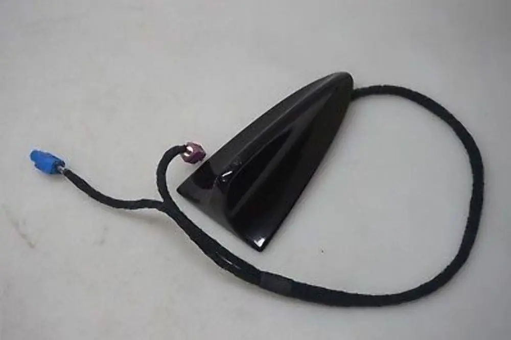 Telephone Antenna Multi Band Black Sapphire - 475 to BMW 7 Series E65 E66 E67 with Part number 6912247 BMW 7 Series E65 E66 E67 Telephone Antenna Multi Band Black Sapphire - 475 - SKU 6912247-BS - Part number 6912247