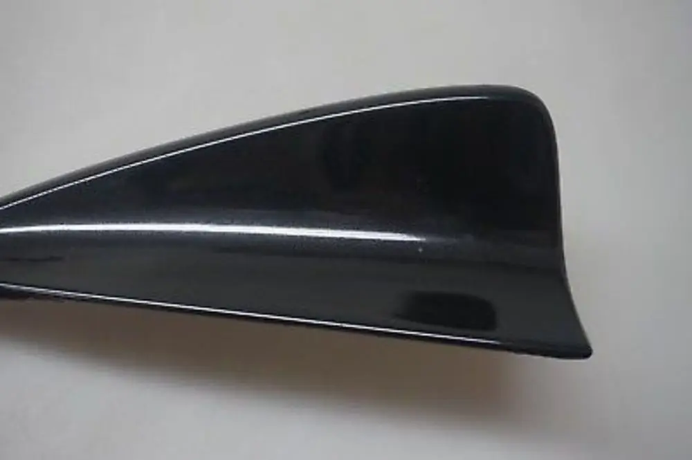 Mehrbandtelefonantenne/GPS Lackiert Black Sapphire 476 für BMW 7 er E65 E66 E67 mit Teilenummer 6912247 BMW 7 er E65 E66 E67 Mehrbandtelefonantenne/GPS Lackiert Black Sapphire 476 - SKU 6912247-BS - Teilenummer 6912247
