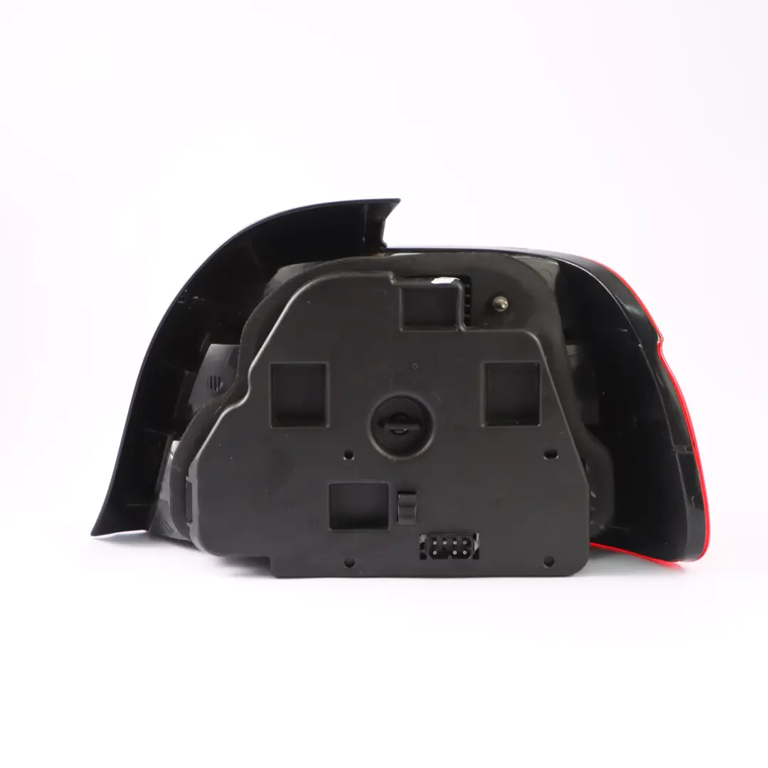 BMW E39 Saloon Tail Light Rear Lamp Left N/S Side Panel - SKU 6912423 - Part number 6912423