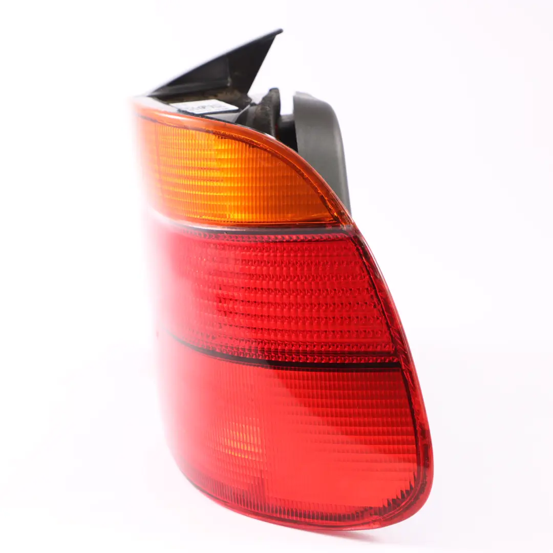 Lampa Prawy Tył Prawa Tylna do BMW E39 Sedan o numerze 6912424 BMW E39 Sedan Lampa Prawy Tył Prawa Tylna - SKU 6912424 - Numer Części 6912424