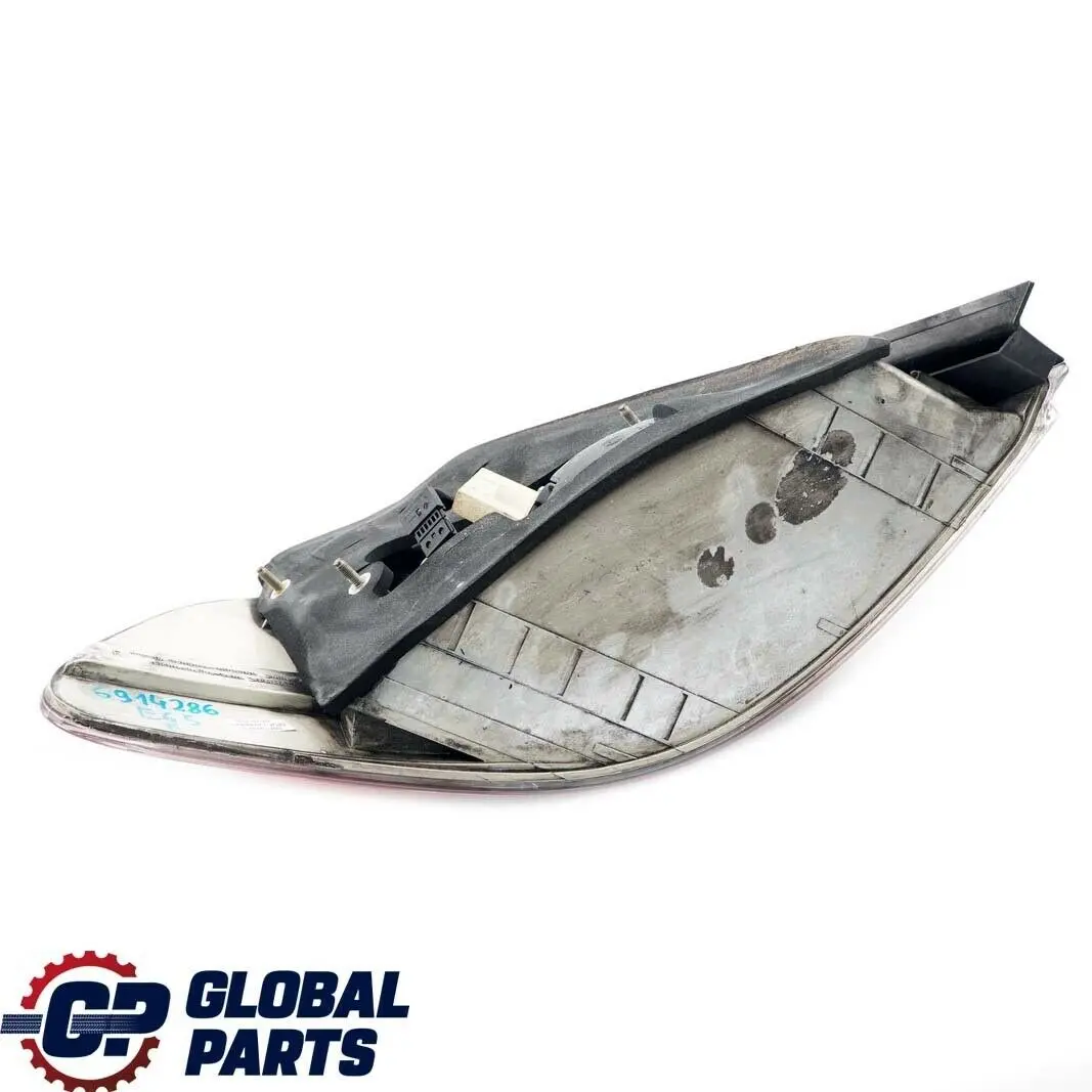 BMW 7 Series E65 E66 Rear Light In The Side Panel White Right O/S - SKU 6914286 - Part number 6914286