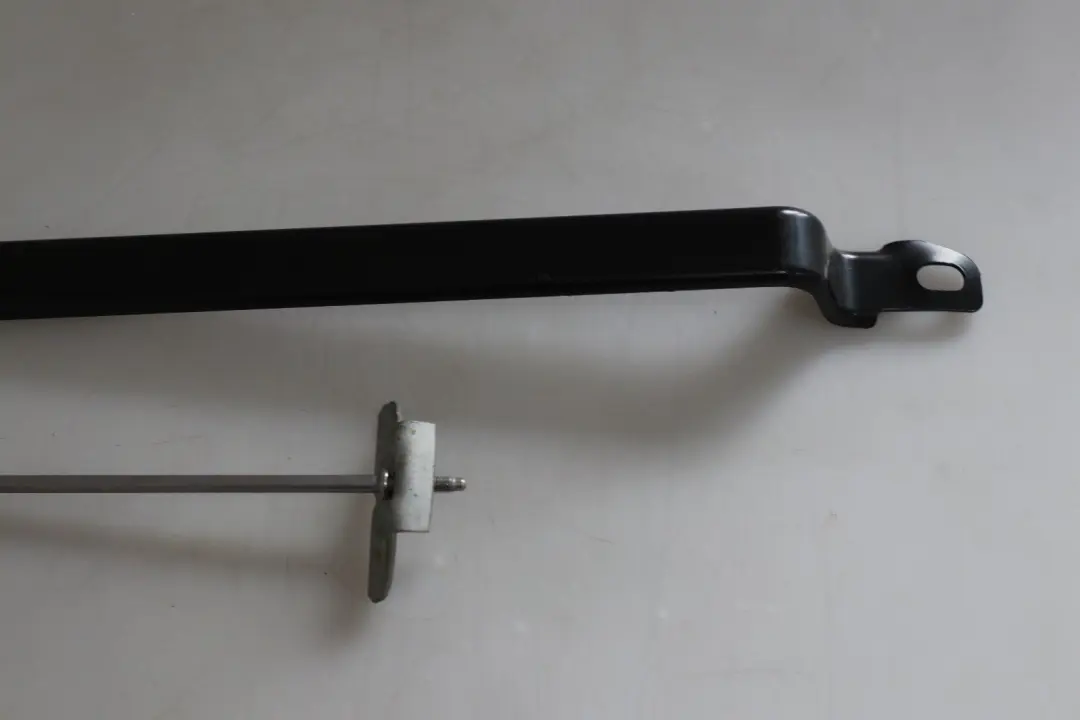 Proteccion antivuelco Soporte De montaje De La bateria para BMW E60 E60N E61 E61N LCI con número de pieza 6914629 BMW E60 E60N E61 E61N LCI Proteccion antivuelco Soporte De montaje De La bateria - SKU 6914629-1 - Número de pieza 6914629