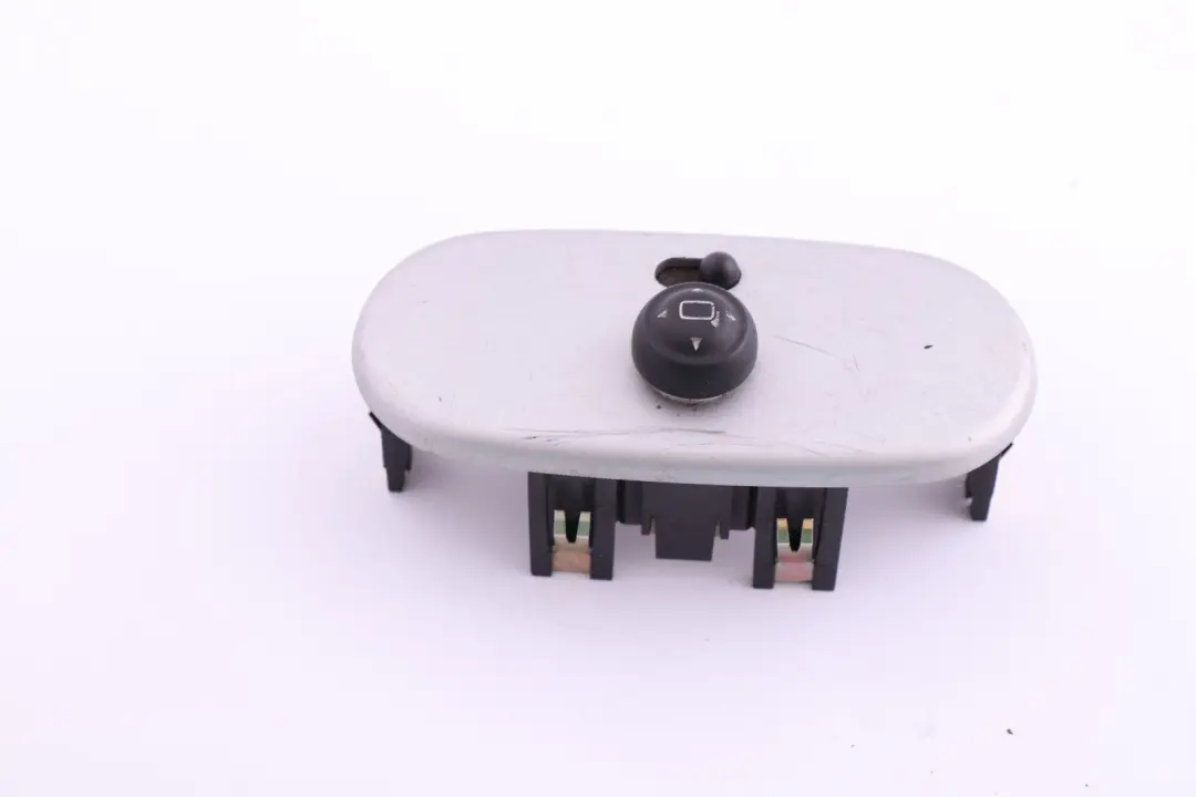 Przełącznik Regulacji Lusterek do MINI R50 R52 R53 o numerze 6915123 MINI R50 R52 R53 Przełącznik Regulacji Lusterek - SKU 6915123 - Numer Części 6915123