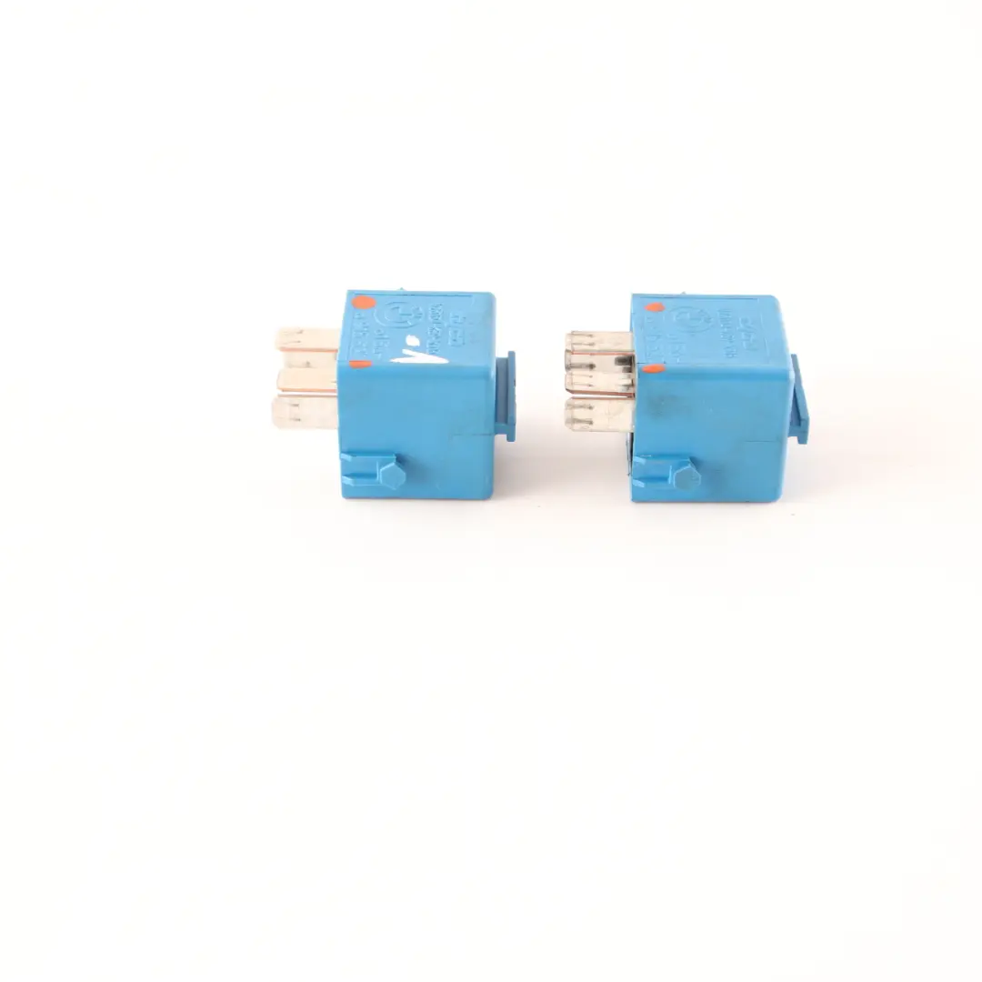 BMW E46 E60 E81 E87 E90 E91 F10 F20 F30 2x Relè Contatto Sky Blue - SKU 6915327-1 - Numero di parte 6915327