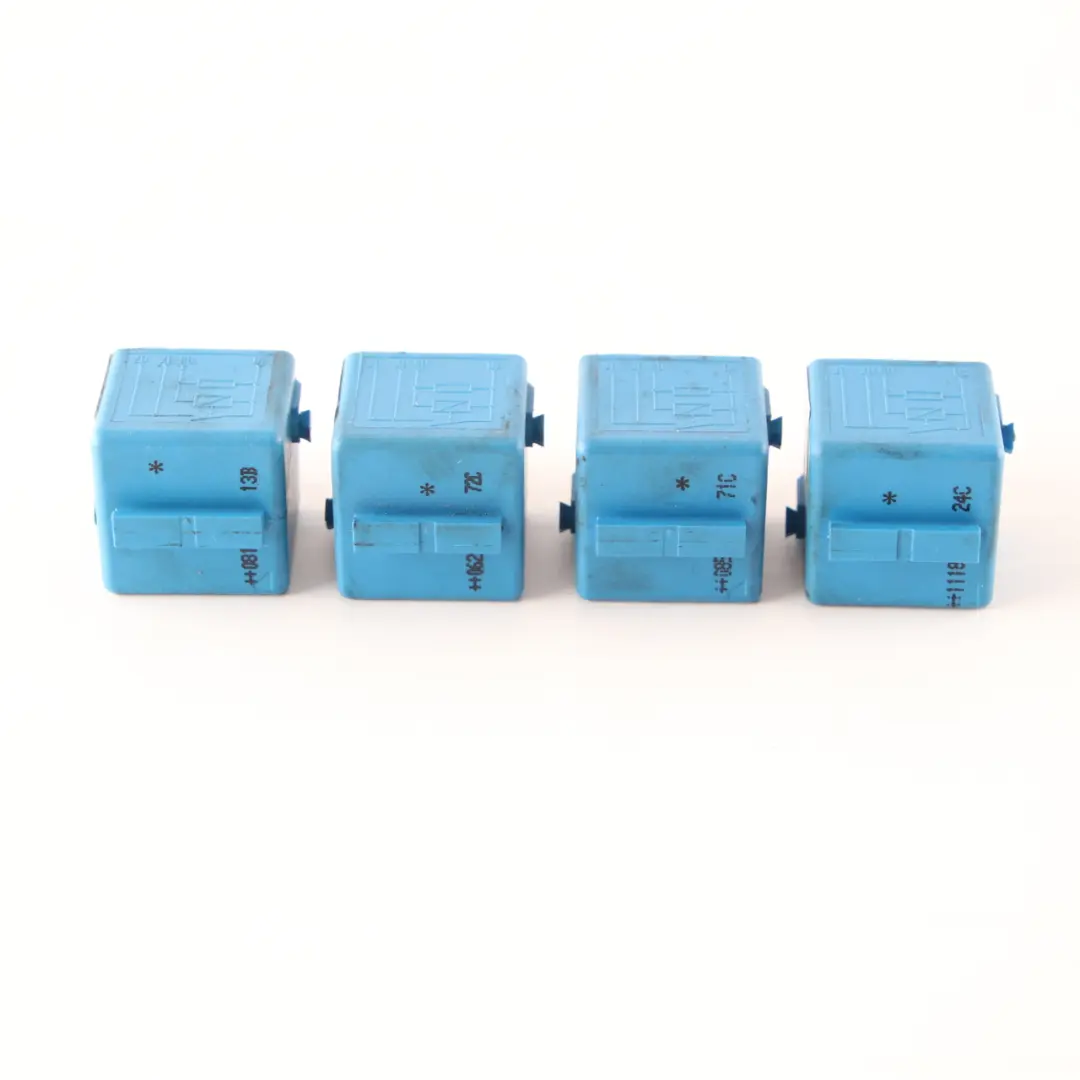 BMW E46 E60 E81 E87 E90 E91 F10 F20 F30 4x Make Contact Relais Bleu Ciel - SKU 6915327-2 - Numéro de pièce 6915327