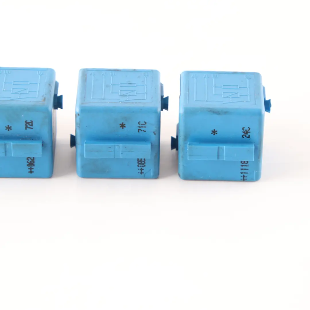 BMW E46 E60 E81 E87 E90 E91 F10 F20 F30 4x Relay Make Contact Sky Blue - SKU 6915327-2 - Part number 6915327