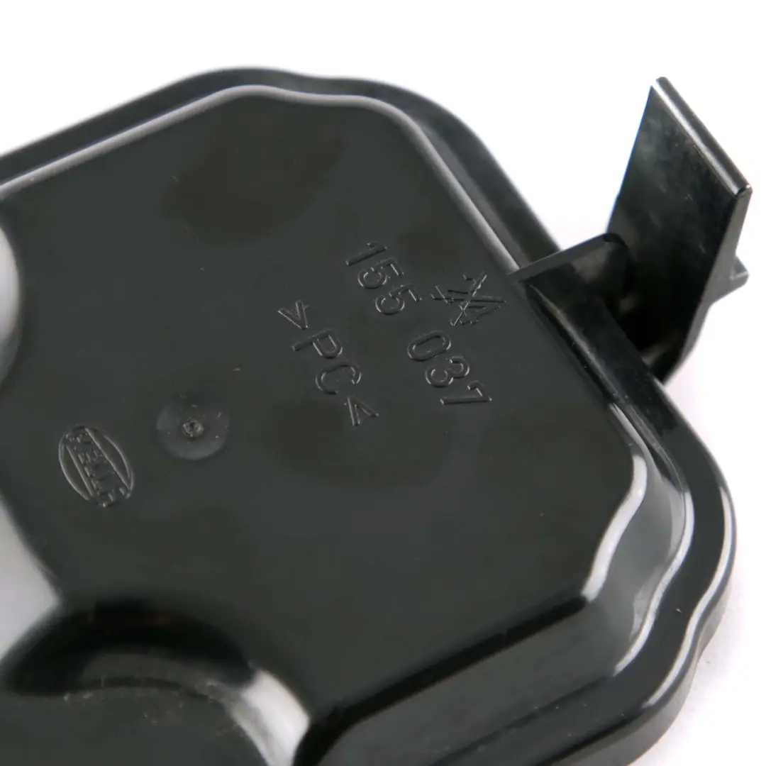 Headlight Low Beam Covering Cap 155037 to BMW E65 E66 E67 Xenon with Part number 6916095 BMW E65 E66 E67 Xenon Headlight Low Beam Covering Cap 155037 - SKU 6916095 - Part number 6916095