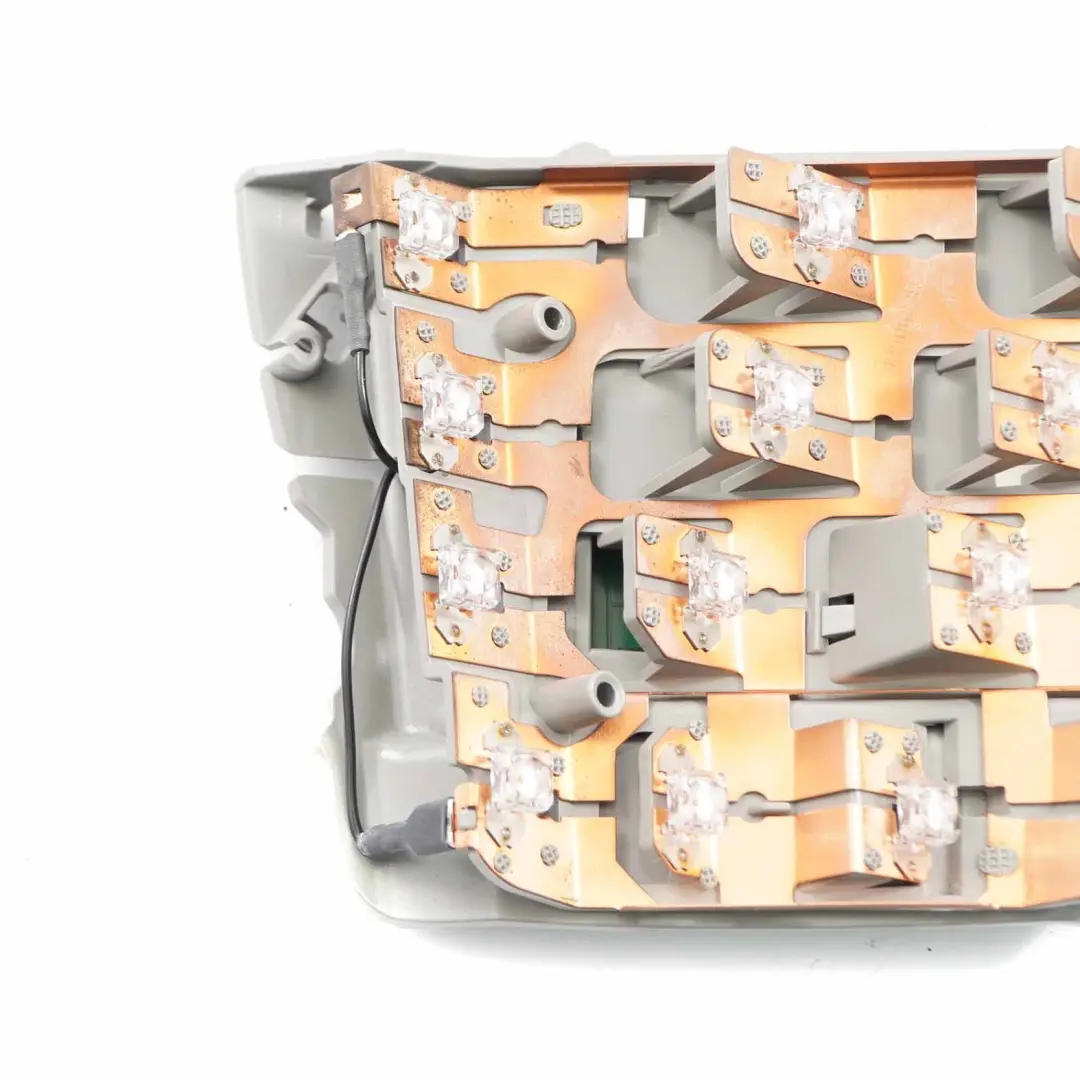 Rücklicht Lampe Glühbirne LED Seitenwand Rechts für BMW E65 E66 mit Teilenummer 6917090 BMW E65 E66 Rücklicht Lampe Glühbirne LED Seitenwand Rechts - SKU 6917090 - Teilenummer 6917090