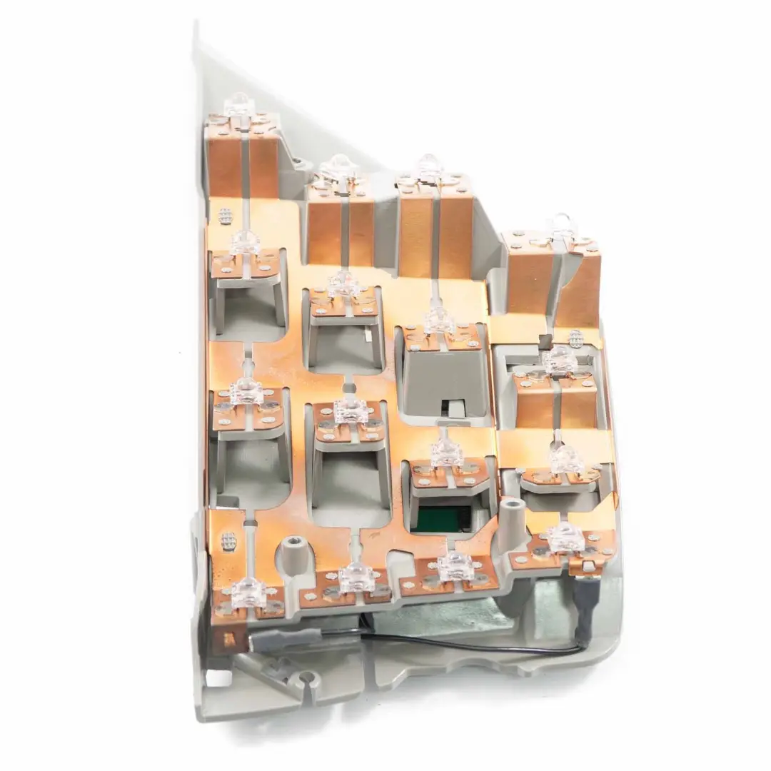 Luz Trasera Bombilla LED Panel Lateral Derecha para BMW E65 E66 con número de pieza 6917090 BMW E65 E66 Luz Trasera Bombilla LED Panel Lateral Derecha - SKU 6917090 - Número de pieza 6917090