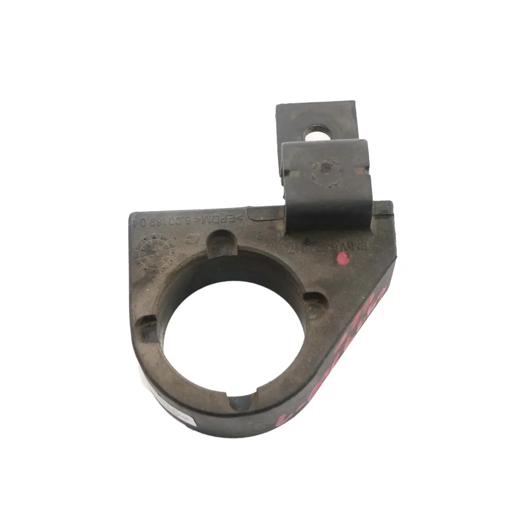 Mocowanie uchwyt pompy wody 6922647 do BMW E60 o numerze 6917700 BMW E60 Mocowanie uchwyt pompy wody 6922647 - SKU 6917700-1 - Numer Części 6917700