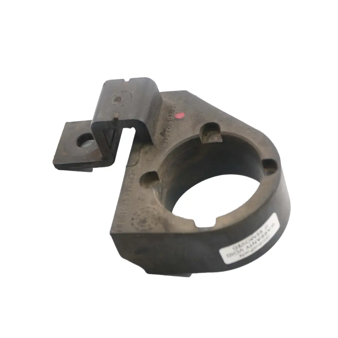 Mocowanie uchwyt pompy wody 6922647 do BMW E60 o numerze 6917700 BMW E60 Mocowanie uchwyt pompy wody 6922647 - SKU 6917700-1 - Numer Części 6917700