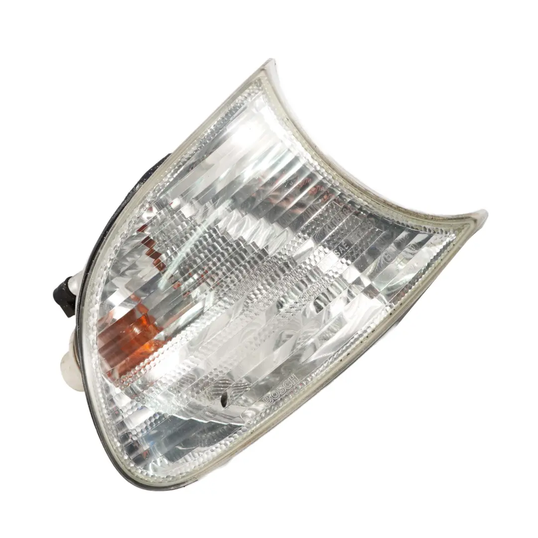 Coup? Convertible Intermitente Delantero Derecho para BMW E46 con número de pieza 6919652 BMW E46 Coup? Convertible Intermitente Delantero Derecho - SKU 6919652 - Número de pieza 6919652