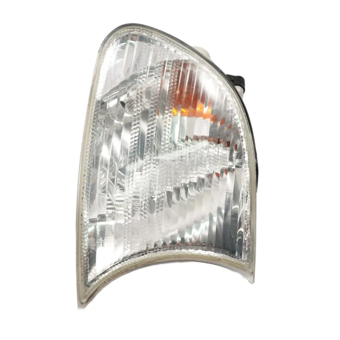 Coup? Convertible Intermitente Delantero Derecho para BMW E46 con número de pieza 6919652 BMW E46 Coup? Convertible Intermitente Delantero Derecho - SKU 6919652 - Número de pieza 6919652