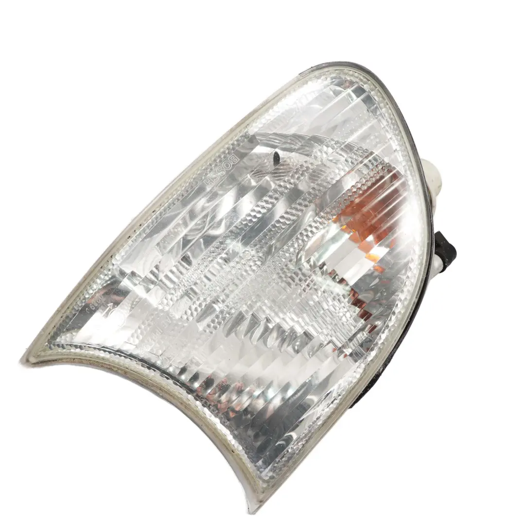 Coup? Convertible Intermitente Delantero Derecho para BMW E46 con número de pieza 6919652 BMW E46 Coup? Convertible Intermitente Delantero Derecho - SKU 6919652 - Número de pieza 6919652