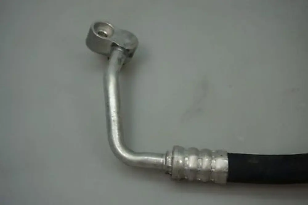 Wąż Ciśnienia Klimatyzacji do BMW E60 LCI E60 E61 o numerze 6920356 BMW E60 LCI E60 E61 Wąż Ciśnienia Klimatyzacji - SKU 6920356 - Numer Części 6920356