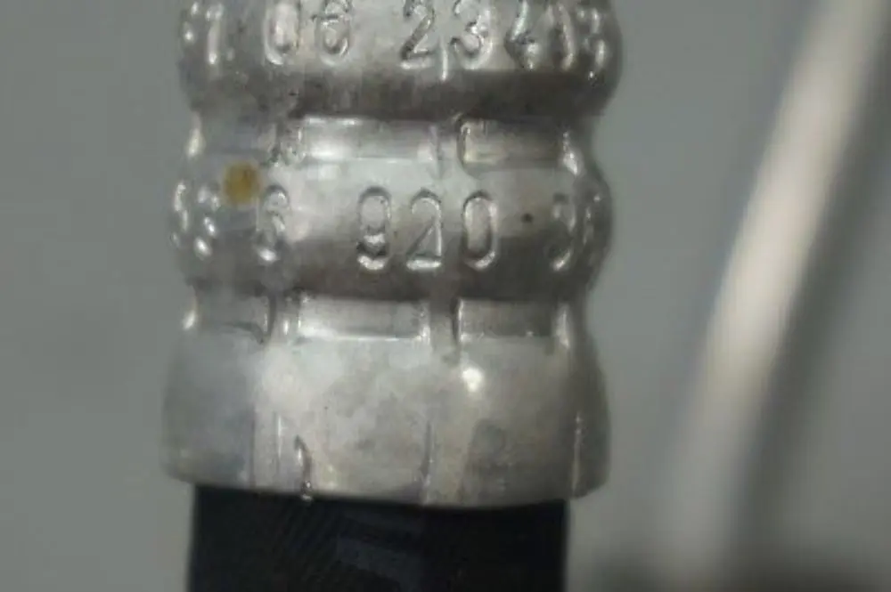 BMW E60 LCI E60 E61 Manguera De Presion Compresor Condensador Gasolina - SKU 6920356 - Número de pieza 6920356